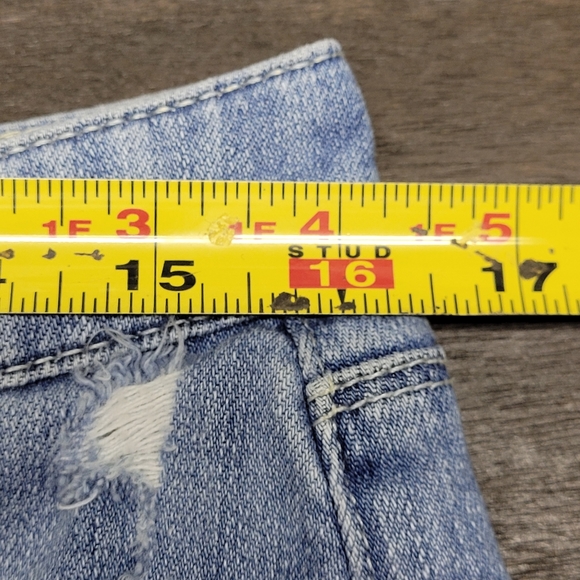 White House Black Market destructed girlfriend jean bermuda shorts - Picture 8 of 15